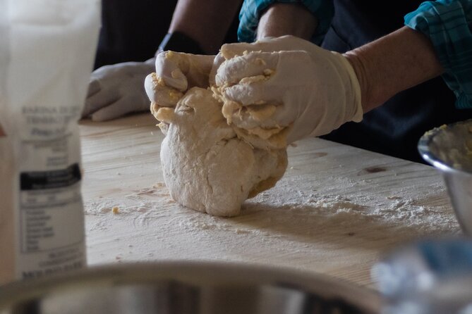3-hour Tuscan Cooking Class with Wine & Oil Tasting - Key things to know before you go
