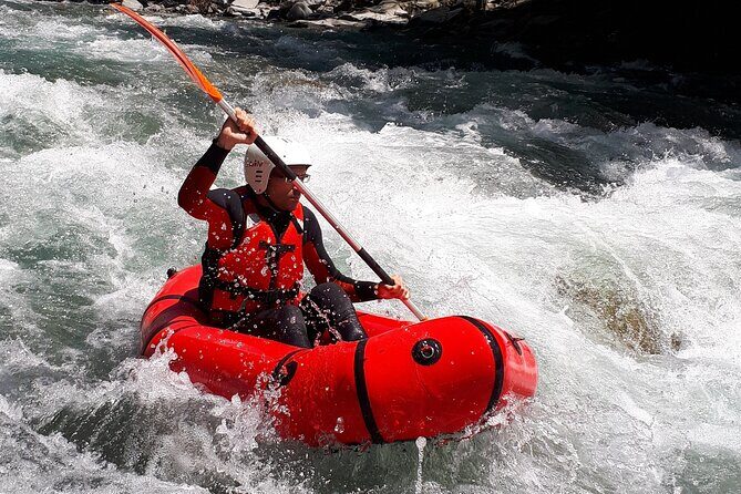 Adrenaline kayaking on the Lima and Serchio rivers in Bagni di Lucca - The itinerary’s key moment: Ponte Sospeso di San Marcello Pistoiese