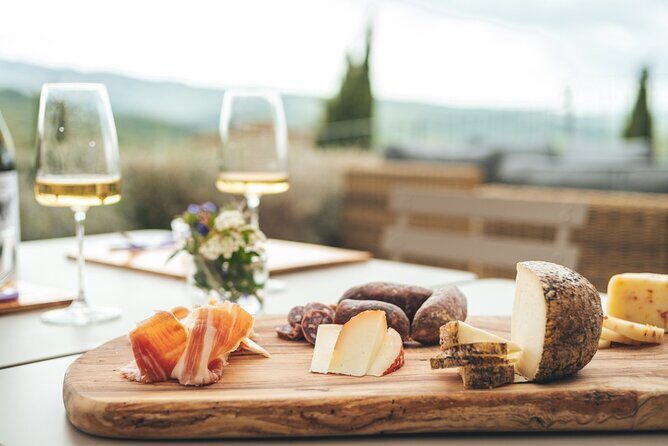 Aperitif on the Terrace of Podere Montale at Sunset - FAQ