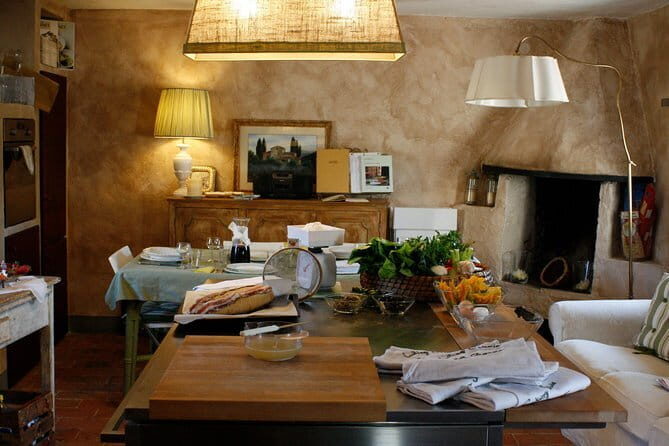 Authentic Culinary Experience in a Tuscan Family Estate - Key highlights you’ll feel right away