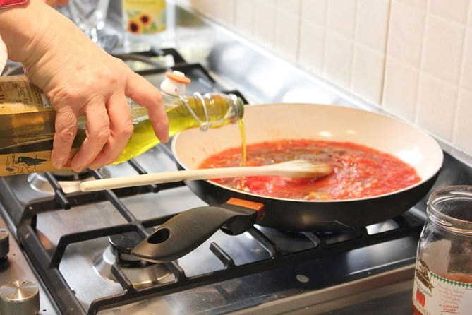 Authentic Tuscan Pasta Class in Florence with Local Chef Cinzia - A Florence Pasta Class in One Home Kitchen (Not a Theme Park)