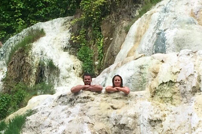 Best of Tuscany in 3 days with a local - Day 3: Val d’Orcia hot springs at San Filippo (48°C) and a final village stop