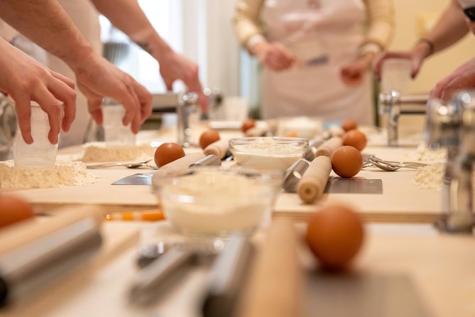 Cesarine: Small group Pasta and Tiramisu class in Montepulciano - Key things you’ll notice right away
