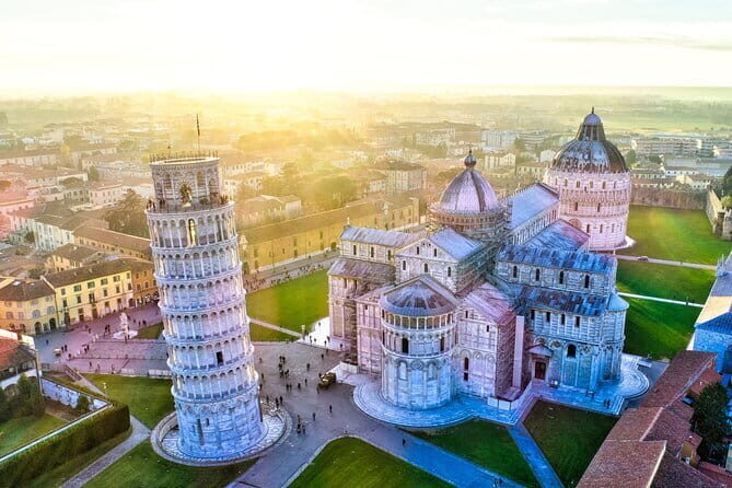 Chianti Best + Pisa, Wine and Wildlife walk, Siena, San Gimignano from Florence - Siena and Il Campo: The Medieval Center That Still Works