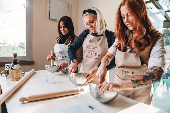 Chianti -Fresh Pasta Making Class and Sauces with Lunch or Dinner - Group size and the feeling of the class: private, but not always tiny