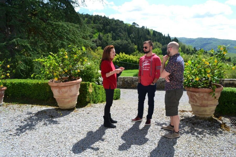 Chianti Rufina: Wine Tour in Castle & Historical Villa - How the guide style improves the tastings