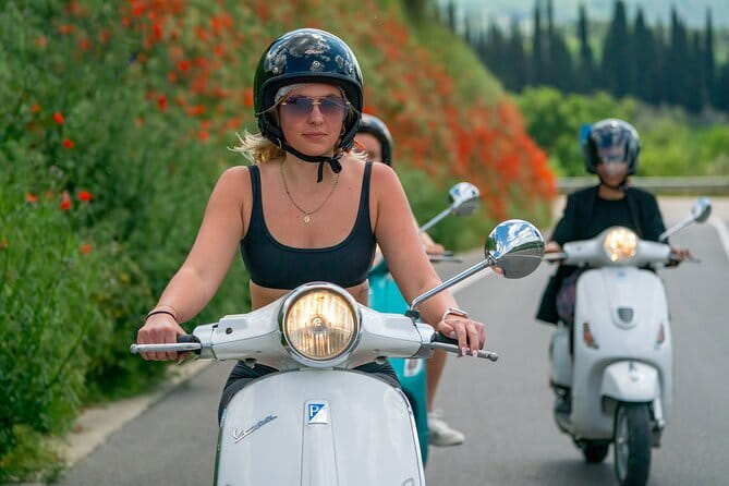 Chianti Vespa Tour with Lunch from Florence & E-car Option - Meeting in Florence: Where the Day Really Starts