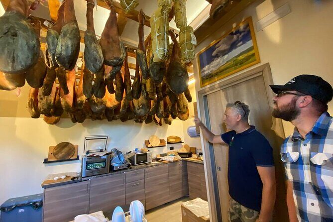 Cinta Senese tour with tasting dinner on the farm - Price and value: what $76.93 buys you in the real world