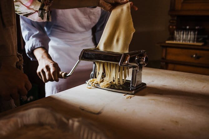 Cooking Class and Lunch at a Tuscan Farmhouse with Local Market Tour from Florence - The 4-Course Lunch With Wine: Why the Meal Matters