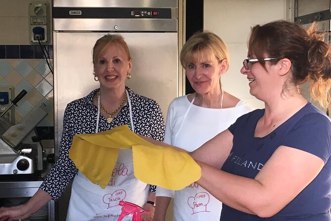 Cooking Class in a professional kitchen by a professional Chef - Eating your results: lunch or dinner served where you cooked
