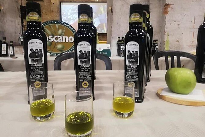 Extra Virgin Olive Oil Experience - San Gimignano’s Olive Oil Lesson at Agriturismo Il Vicario