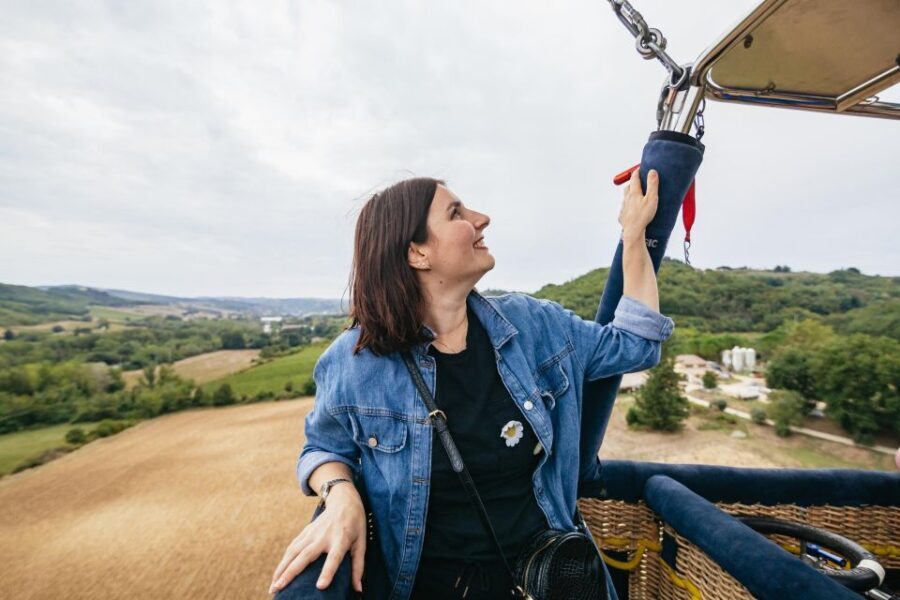 Florence: Balloon Flight Over Tuscany - English/Italian crew, smooth handoffs, and what you’ll be doing all morning