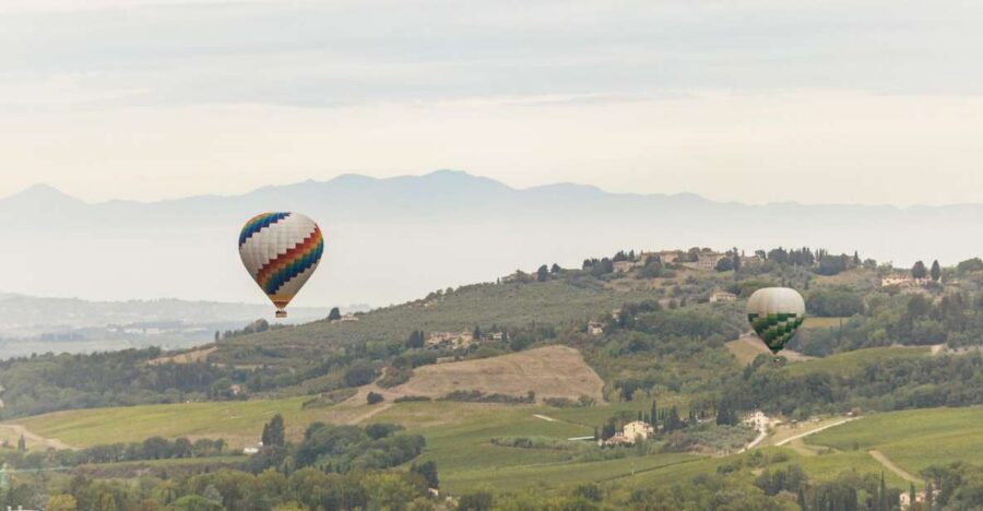 Florence: Balloon Flight Over Tuscany - Watching inflation happen: the pre-flight process that turns nerves into curiosity