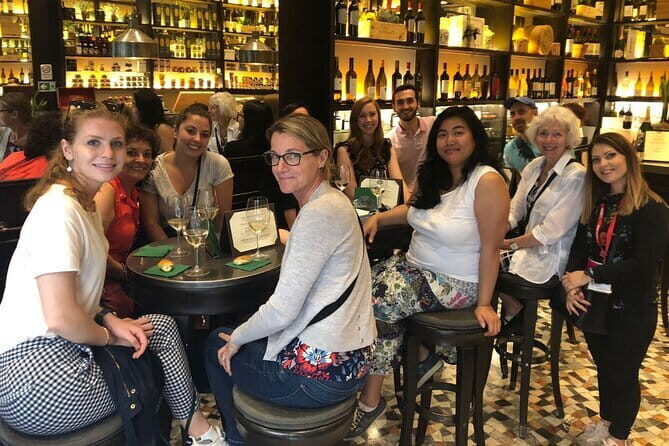 Florence Food & Wine Tour: Tuscan Tastings with Local Guide - Where the tour begins: Piazza della Repubblica to the Porcellino wish