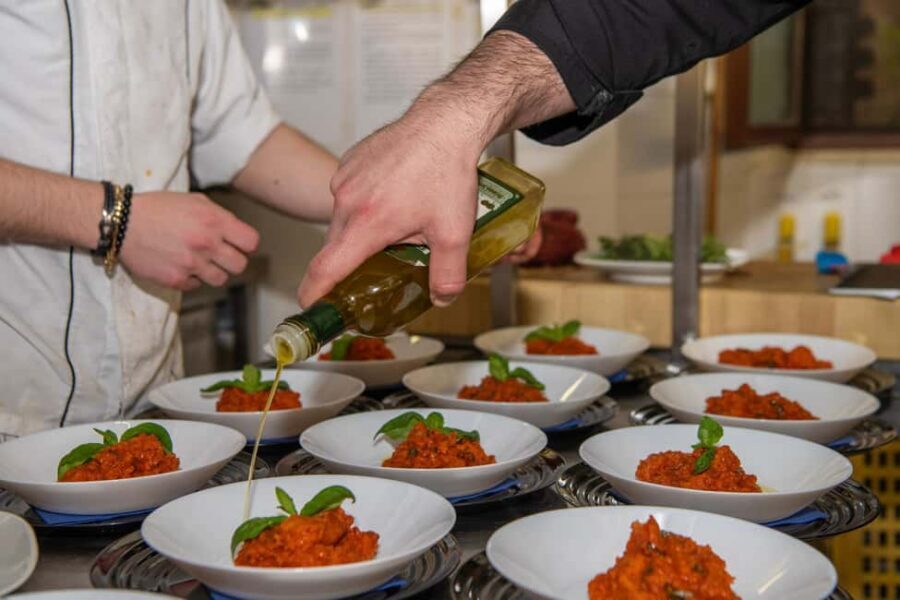 Florence: Guided Food Walking Tour with Tuscan Classics - Price and value: is $89.50 worth it?