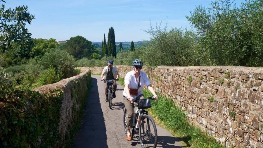 Florence: Half-Day Tuscan Countryside E-bike Tour with Wine - Getting Oriented at Oltrarno: Why the start point matters