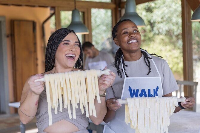 Florence Pizza or Pasta Class with Gelato Making at a Tuscan Farm - The Florence-to-Farm Journey: Piazzale Michelangelo to Villa Pian dei Giullari
