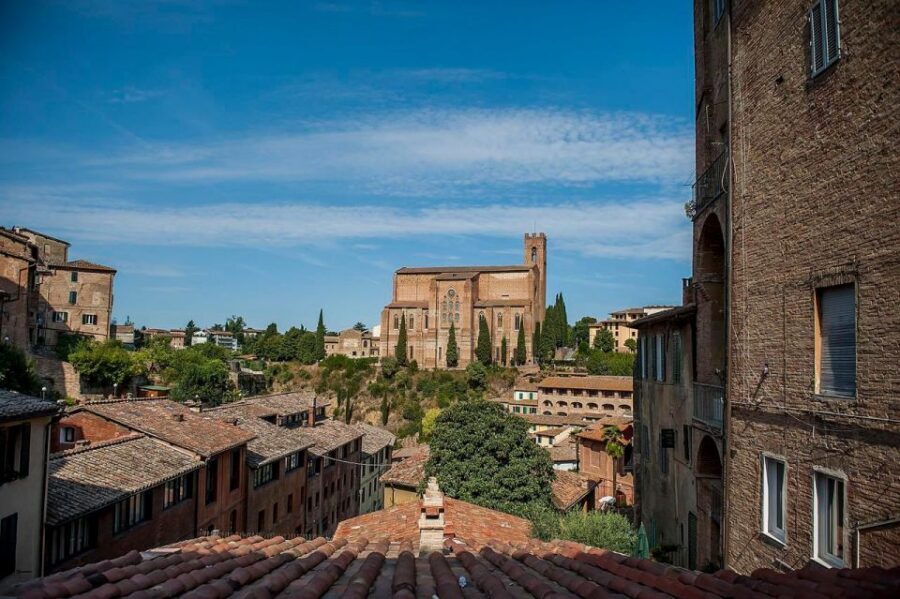 Florence PRIVATE/SEMI PRIVATE Tour: Siena San Gimignano Pisa - Meeting at Santa Maria Novella: Finding Your Guide Without Stress