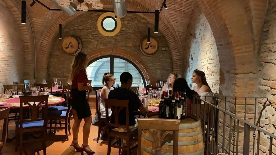 Florence: Taste of Tuscany Wine and Local Food Tour - The food pairing: bruschetta, salumi, and cheese that actually fill you up