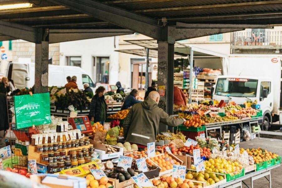Florence: Tuscan Food and Wine Guided Walking Tour - Trippa or lampredotto: the street-food choice that feels very Florentine