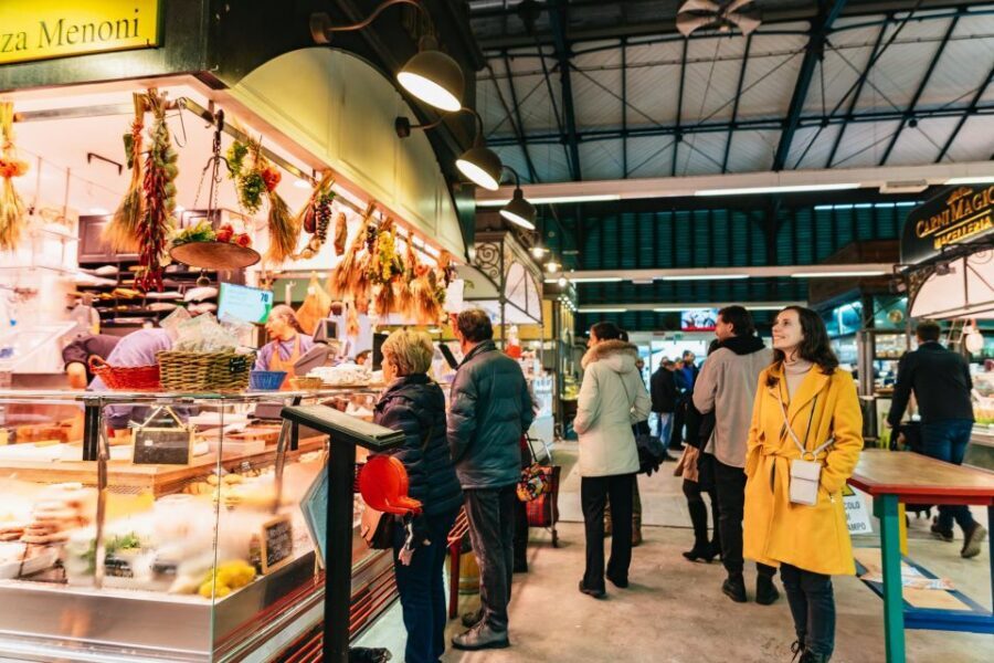 Florence: Tuscan Food and Wine Guided Walking Tour - Gelato finale at a historic gelateria