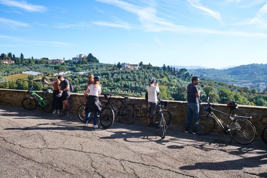Florence: Tuscany Bike Tour with Wine & Olive Oil - The ride back via San Miniato al Monte: photos with real scale