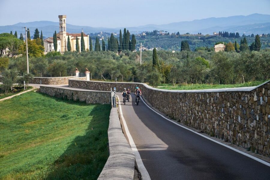 Florence: Tuscany Countryside Guided E-Bike Tour with Lunch - A 7-hour e-bike escape from Florence into Chianti Classico