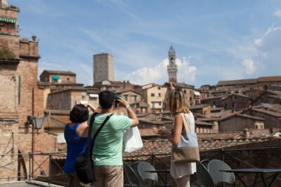 Florence: Tuscany Grand Tour-Siena, San Gimignano, Chianti & Pisa - Siena Walking Tour: Contrade, Piazza del Campo, and San Domenico