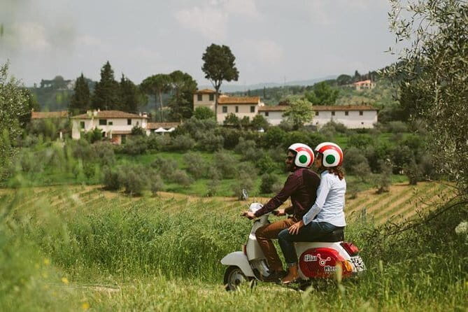 Florence Vespa Tour: Tuscan Hills and Italian Cuisine - Where It Starts: Meeting Point, Check-In, and Getting Set Up