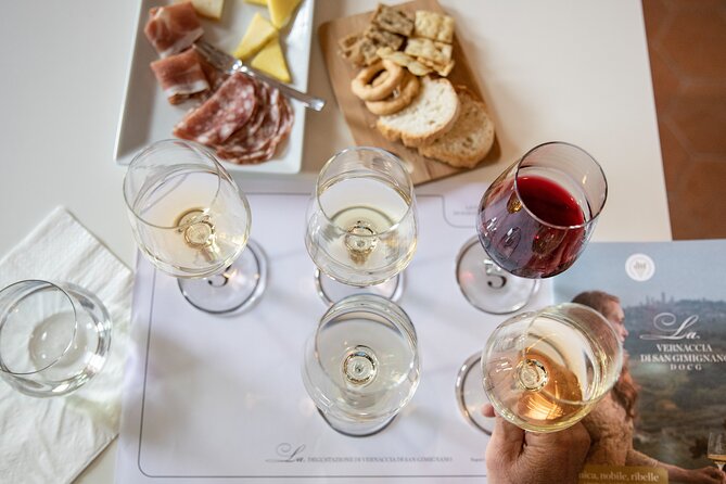 Food and Wine Lesson and Wine Tasting in San Gimignano - Key things that make this San Gimignano wine class different