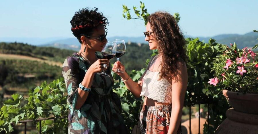 From Florence: Chianti Wine Tour with Tastings - Getting to the Chianti Hills: the Montelungo bus ride matters