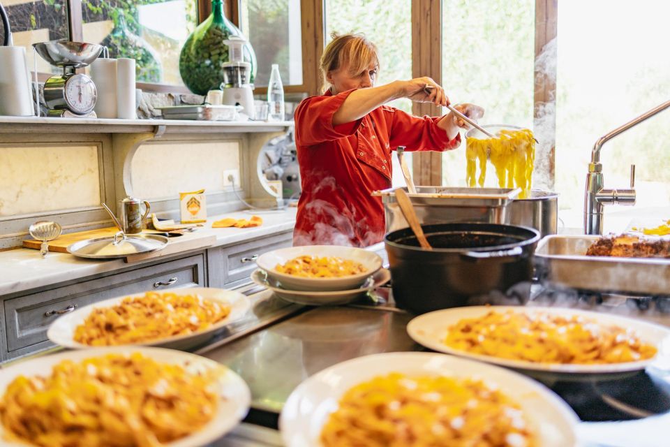From Florence: Cooking Class & Lunch at Tuscan Farmhouse - Shopping for Real Tuscan Ingredients at the Market