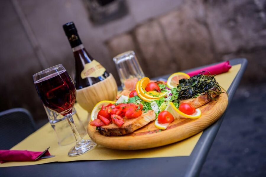 From Florence: Outdoor Wine Dining in San Gimignano Winery - The wine tour: How you move through Tuscan regions