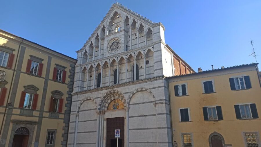 From Florence: Pisa/Chianti Half Day Tour with Wine Tasting - Comfort, logistics, and who the private format serves best