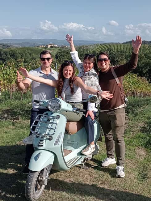 From Florence: Small Group Vespa Tour Tuscany Winery & Lunch - San Gimignano: the medieval Manhattan stop (and how to use your time)