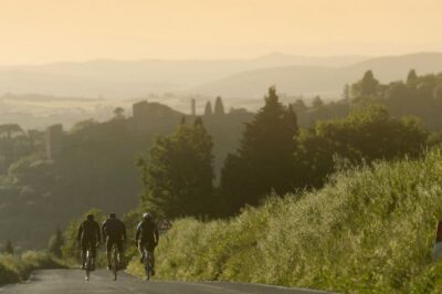 From Florence: Tuscany by E-Bike with Lunch and Wine Tasting - Getting out of Florence: what the minivan setup means