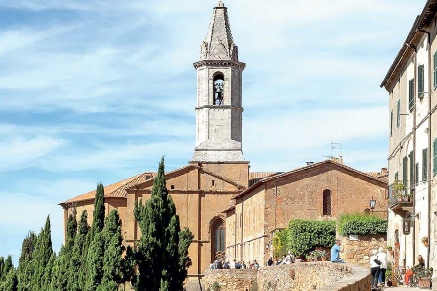 From Siena: Tuscany Hills Wine Tour - Monteriggioni and Chianti: the drive that makes the wine taste better
