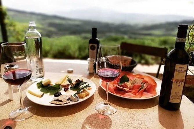 Heart of Chianti Classico - 2 Wineries Lunch included - Chianti Wine Tour - Stop 1 in Monteriggioni: A First Taste at a Classic Chianti Classico Anchor