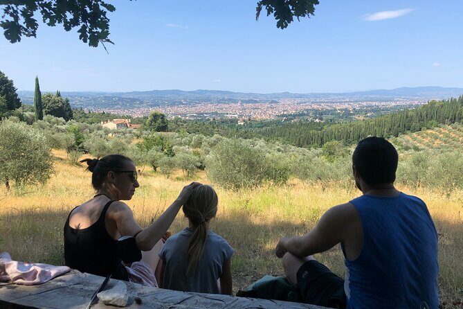 Hiking Florence Tuscany hills with lunch & wine - The 8 km countryside walk: easy paths, real “look back” moments