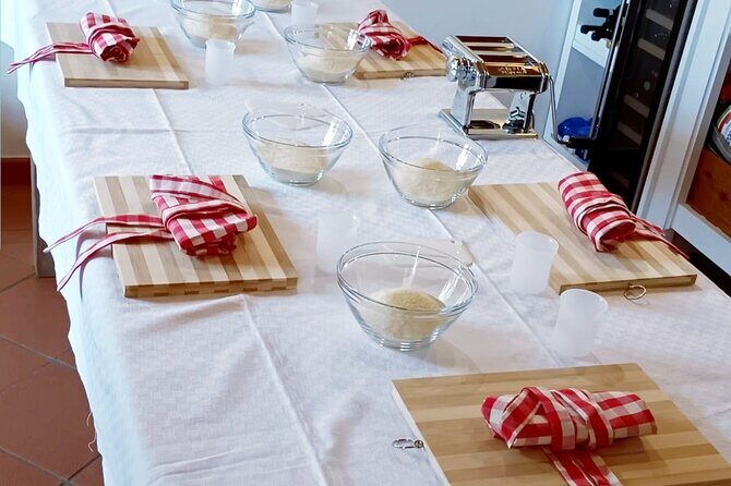 Homemade Pasta Class and Lunch in the Heart of Chianti - Making pasta with Valentina and Anna: what you’ll really do