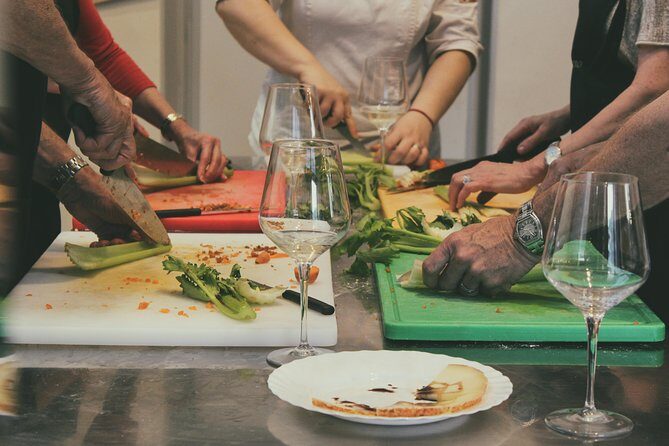 Italian Cooking Class and Wine Tasting in Tuscany - Where You’ll Eat and How the Evening Feels