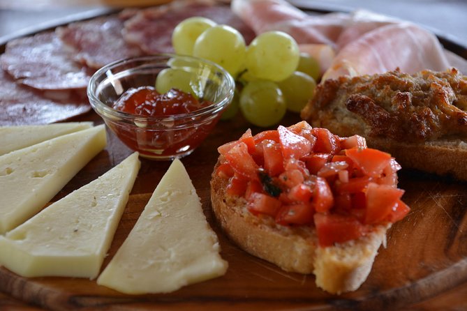 It's Wine Time! 2 wineries & farm-to-table lunch—max 8 pp - Winery Stop One: Tastings That Start With How the Wine Is Made