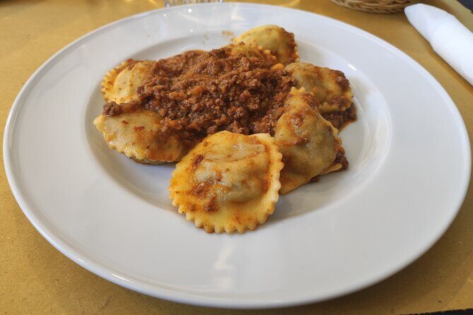 Lucca’s Ultimate Food Tour: Full Tuscan Meal by Do Eat Better - Chiesa di San Michele in Foro: your first bite of Buccellato