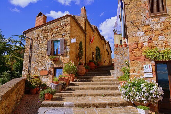 Montepulciano and Pienza Tuscany Full Day Tour from Rome - Lunch, drinks, and the realistic pace