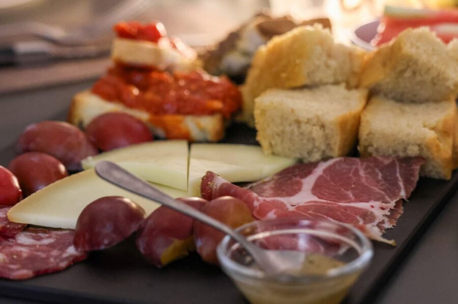Montepulciano: Bruciata Wine Tasting in a Cave - Who should book this wine tasting in Montepulciano