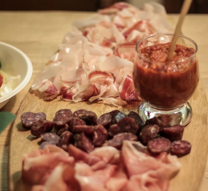 Montepulciano: Guided Walking Tour and Food Tasting - The Walking Route: Views While You Go