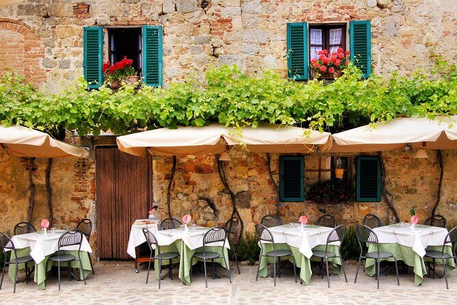 Montepulciano Noble Wines tour in Tuscany from Rome - Montepulciano stroll: Renaissance vibes and a built-in viewpoint