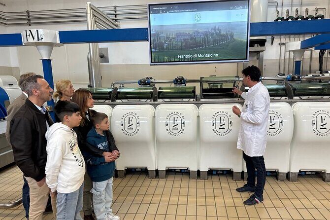 Olive Oil Tours and Tasting at Frantoio di Montalcino - Inside the Mill: Watching Olive Oil Go from Tree to Bottle