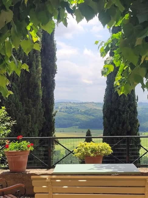 Organic Wine and Food Tasting at Historic Fattoria Majnoni - What’s Included (And Why It’s Better Than a Standard Tasting)