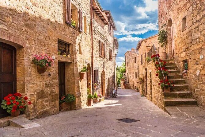Pienza and Montepulciano by Tuscan Hills from Rome Private Tour - Price and value: when $638.54 per person makes sense